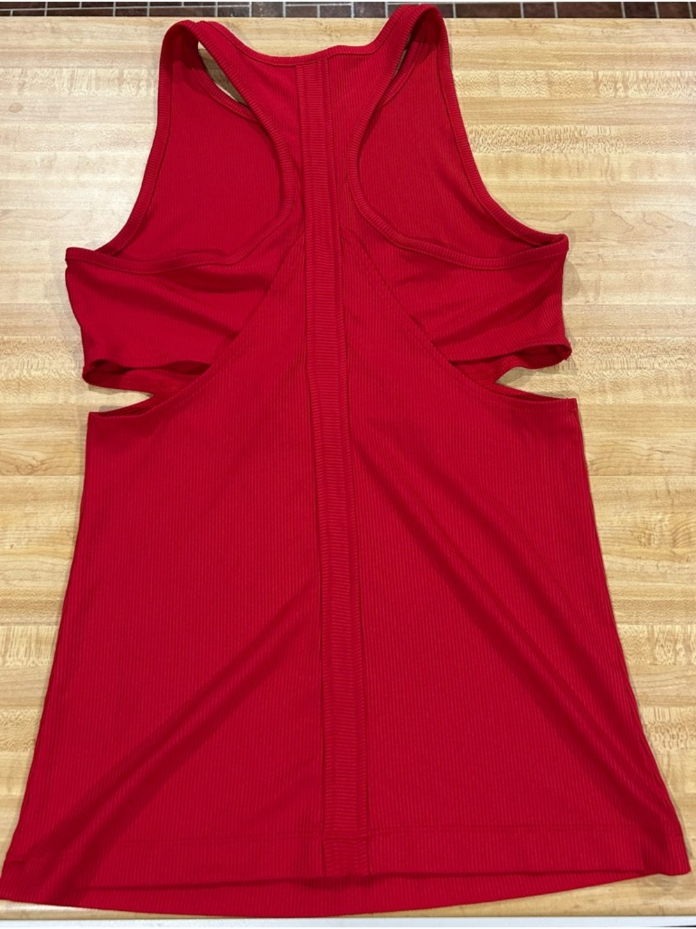 Red Ribbed Cutout Tank Top - Picture 2 of 2